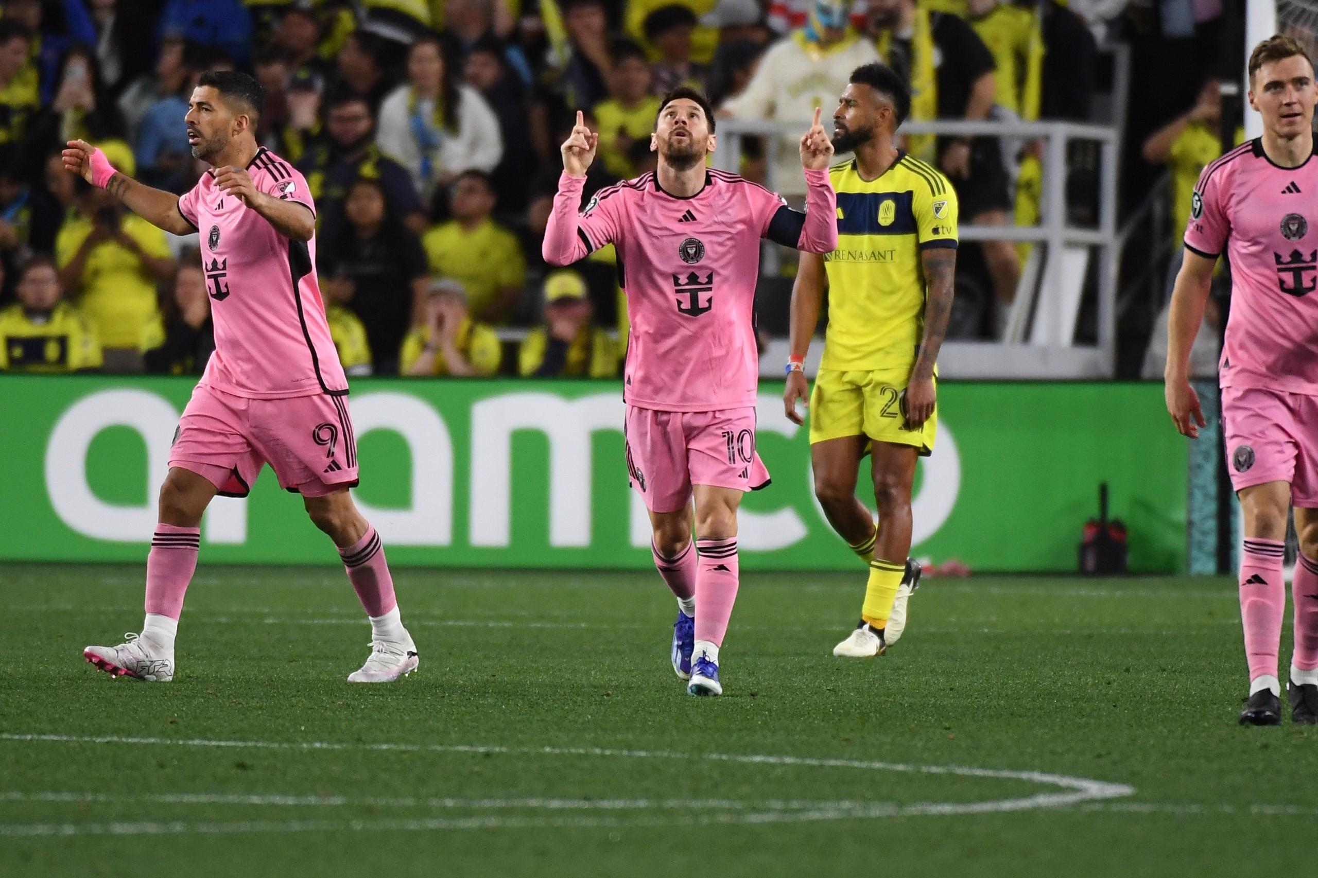 梅西赛事官方发布挺进下一轮新规，篮网争议不断！