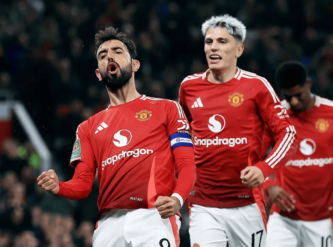 曼联主场大捷，球员赛后激动庆祝胜利，看到业务过程.的简单介绍